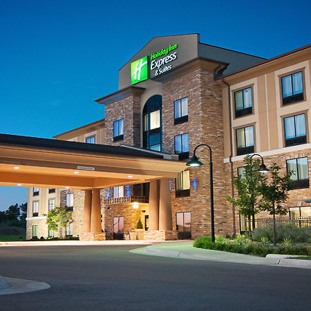 Holiday Inn Express Hotel & Suites Wichita Northeast By Ihg Extérieur photo